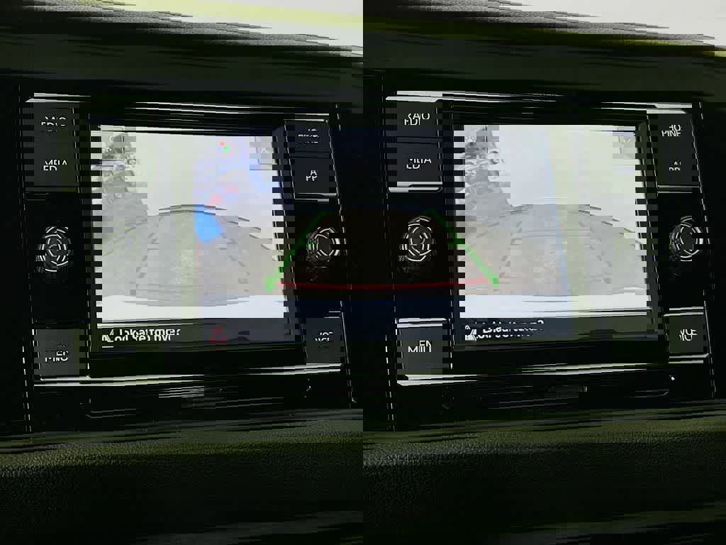 Used 2022 Volkswagen Jetta Sport image 27