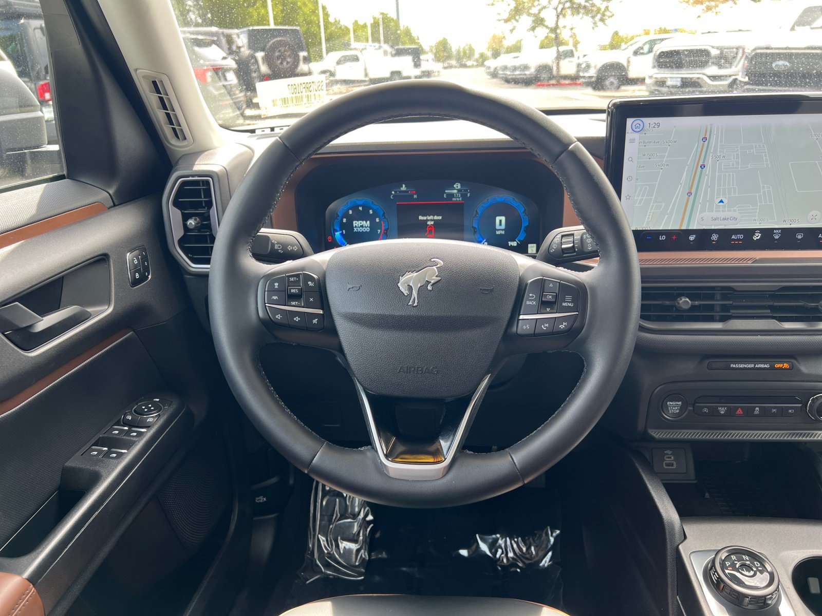 Certified 2025 Ford Bronco Sport Outer Banks w/ Outer Banks Tech Package+ AWD/4WD image 9
