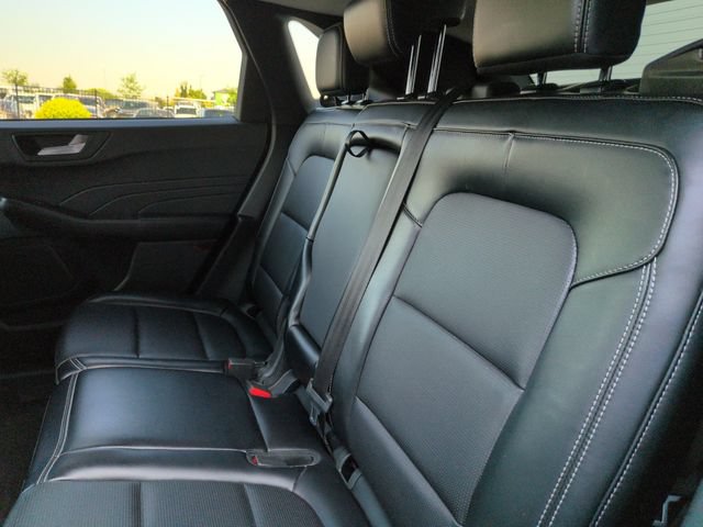 Certified 2024 Ford Escape Platinum AWD/4WD image 25