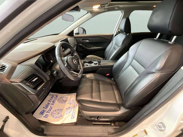 Used 2023 Nissan Rogue SV w/ SV Premium B Package AWD/4WD image 13