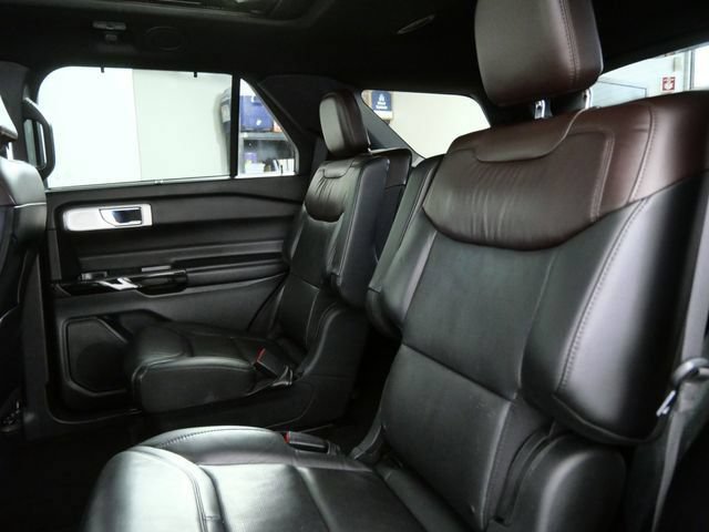 Certified 2021 Ford Explorer Platinum w/ Equipment Group 601A AWD/4WD image 15
