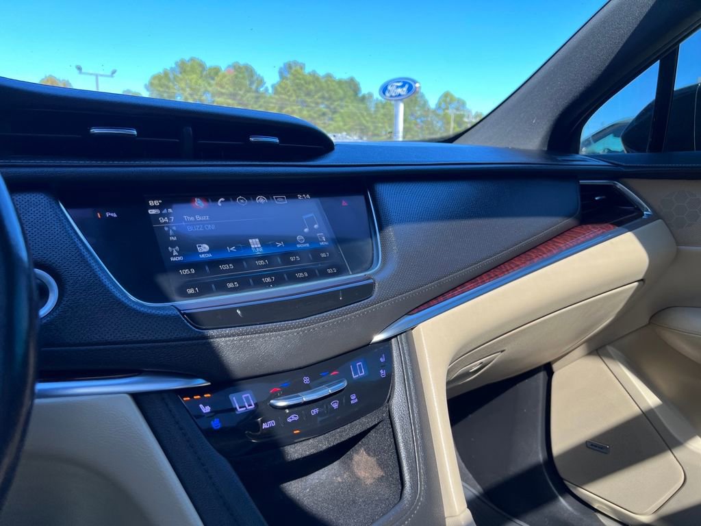 Used 2019 Cadillac XT5 Premium Luxury image 25
