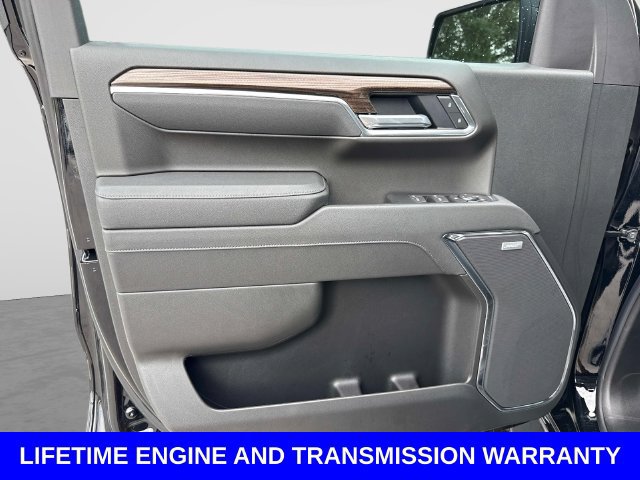 Used 2026 Chevrolet Silverado 1500 LT Trail Boss w/ Safety Package AWD/4WD image 19