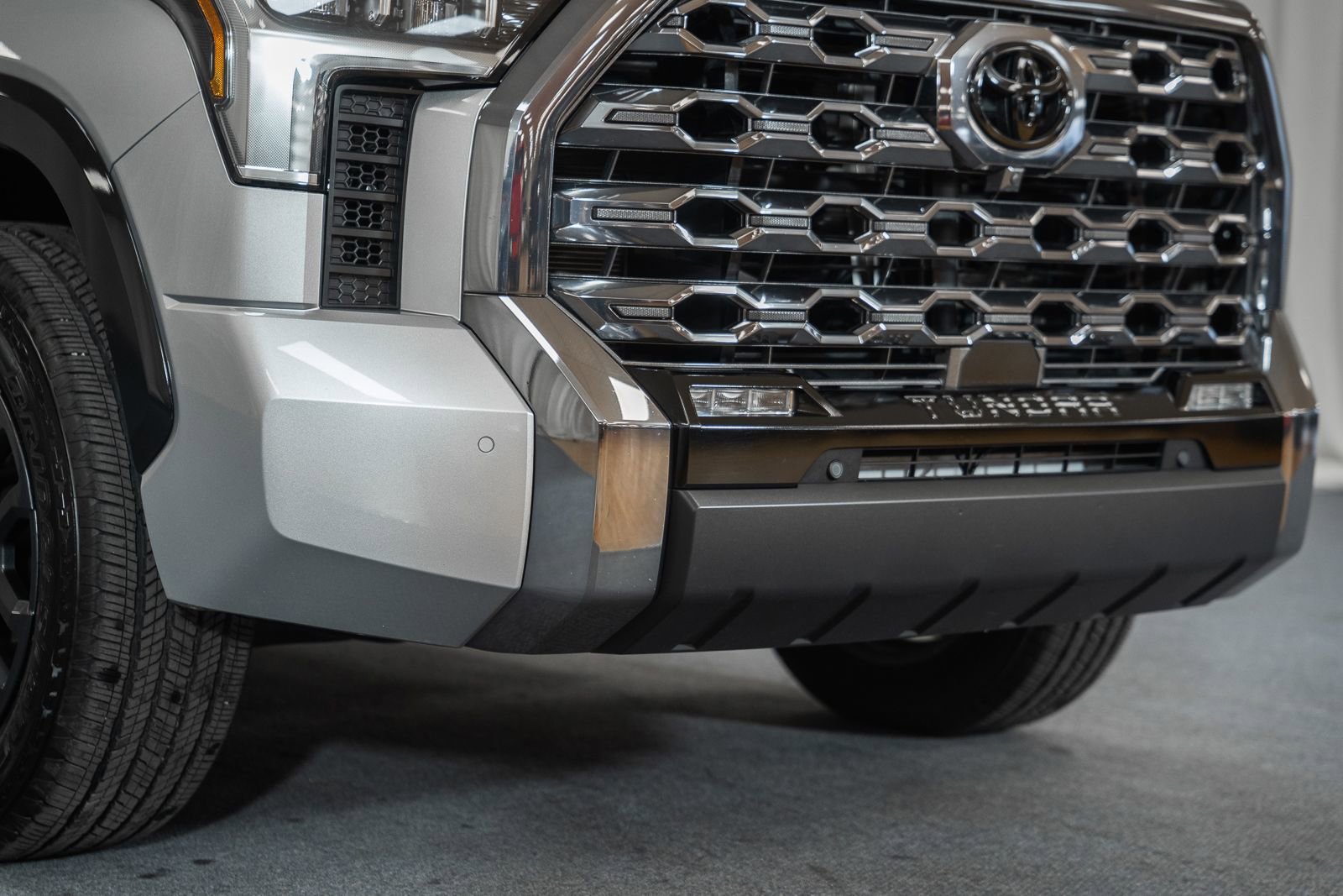 Used 2024 Toyota Tundra Platinum image 15