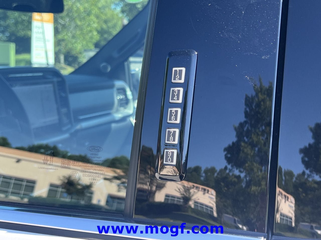 Certified 2023 Ford F150 Platinum w/ Equipment Group 701A High AWD/4WD image 32