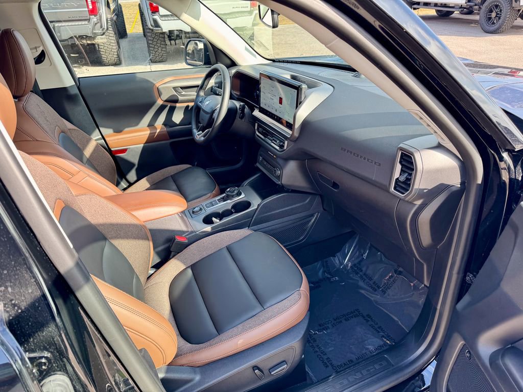 Certified 2025 Ford Bronco Sport Outer Banks w/ Outer Banks Tech Package+ image 19