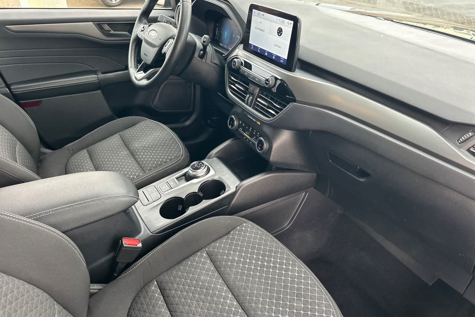 Certified 2023 Ford Escape Active w/ Cold Weather Package FWD image 17