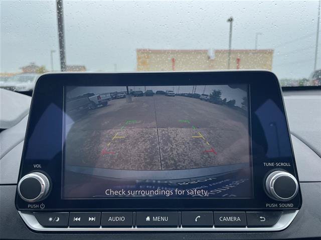 Used 2025 Nissan Altima 2.5 SV FWD image 22