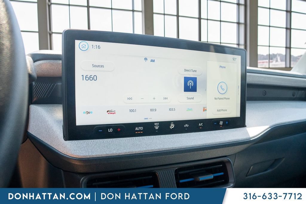 Certified 2025 Ford Maverick XLT FWD image 9
