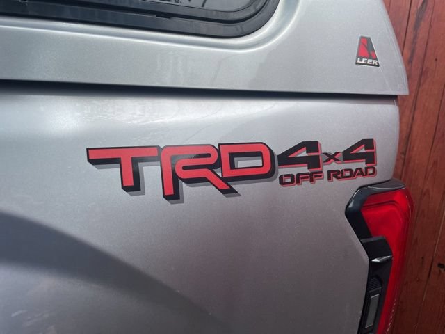 Used 2024 Toyota Tundra Limited w/ TRD Off-Road Package AWD/4WD image 12