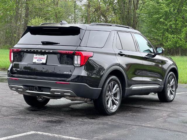 Certified 2025 Ford Explorer Active w/ Active Comfort Package AWD/4WD image 9