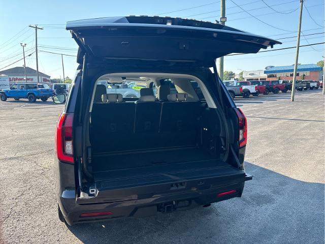 Certified 2025 Ford Expedition Active AWD/4WD image 8