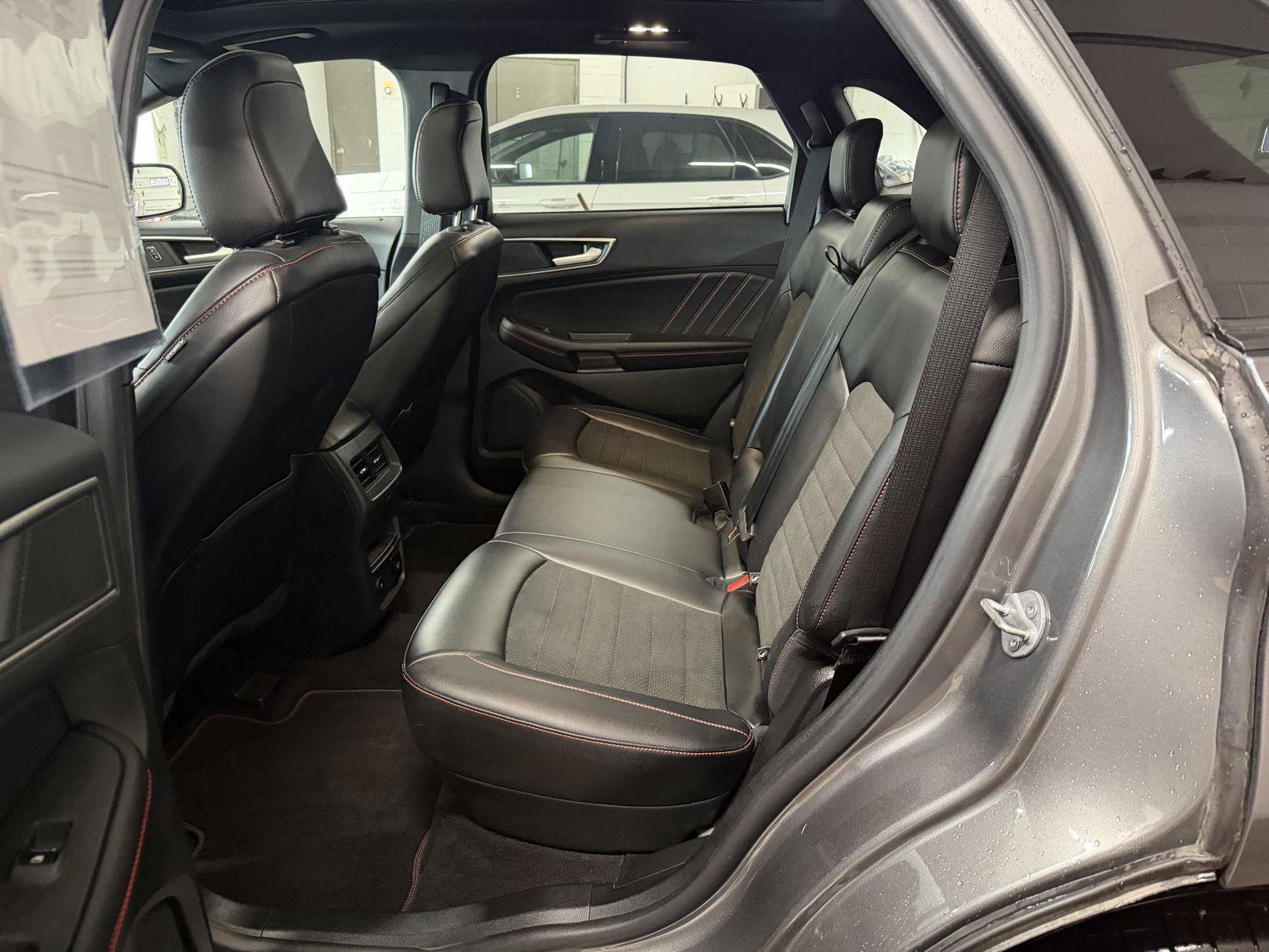 Certified 2023 Ford Edge ST-Line w/ Cargo Accessory Package AWD/4WD image 24