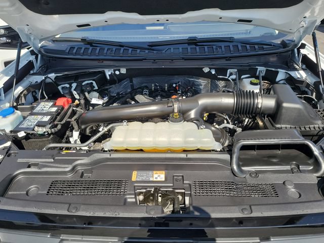 Certified 2025 Ford Expedition Active AWD/4WD image 26