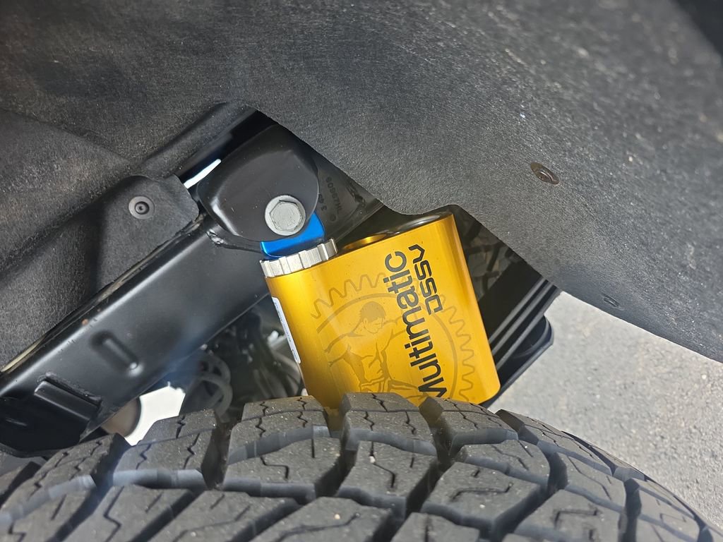 Used 2024 Chevrolet Colorado ZR2 w/ Technology Package image 17