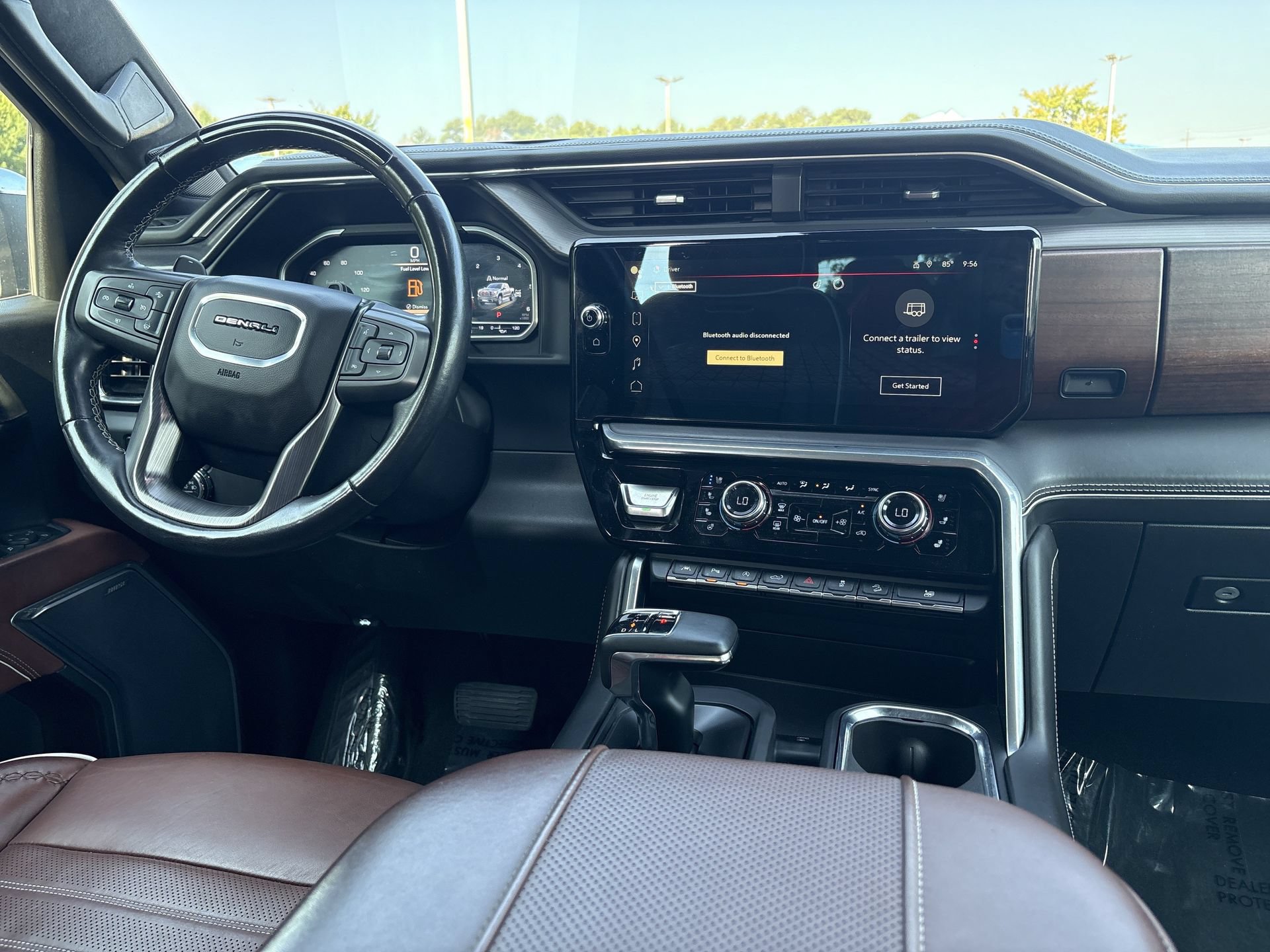 Used 2023 GMC Sierra 1500 Denali Ultimate AWD/4WD image 3