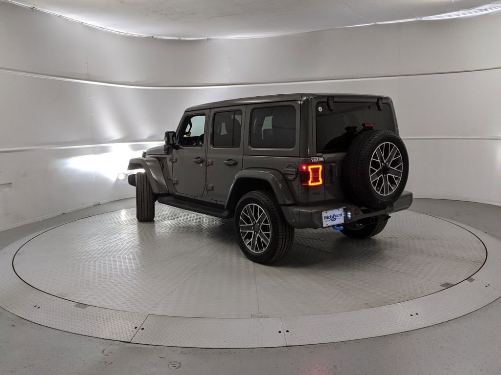 Used 2023 Jeep Wrangler Unlimited Sahara image 4