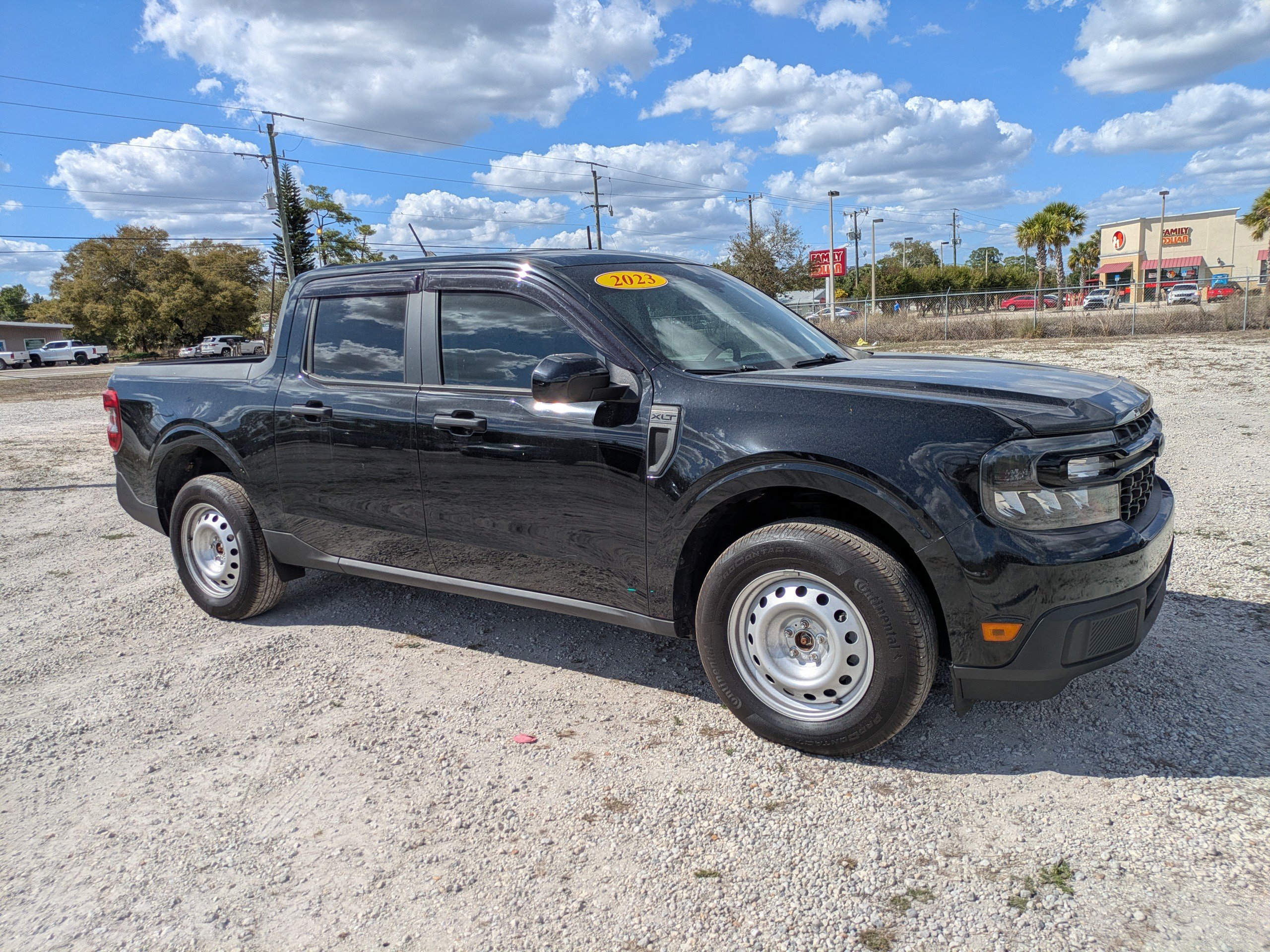 Certified 2023 Ford Maverick XLT w/ Equipment Group 300A Standard AWD/4WD image 2
