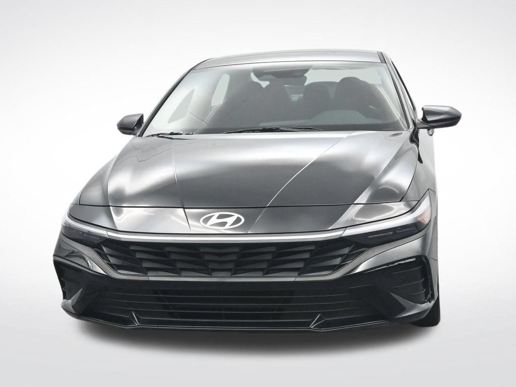 Used 2026 Hyundai Elantra Sport w/ Cargo Package FWD image 2