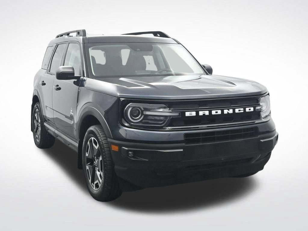 Certified 2022 Ford Bronco Sport Outer Banks w/ Tech Package AWD/4WD image 3