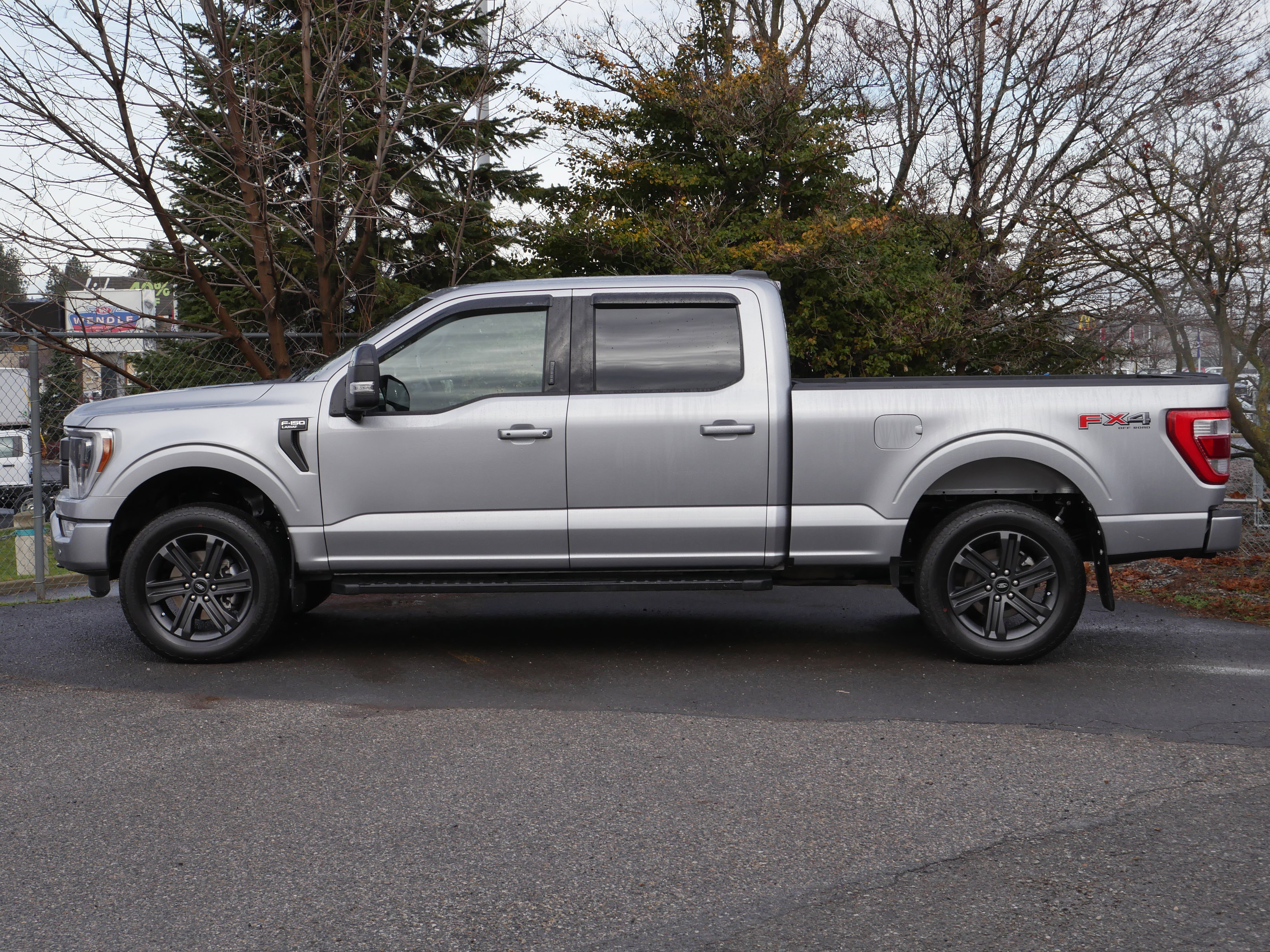 Certified 2023 Ford F150 Lariat w/ Equipment Group 502A High image 18