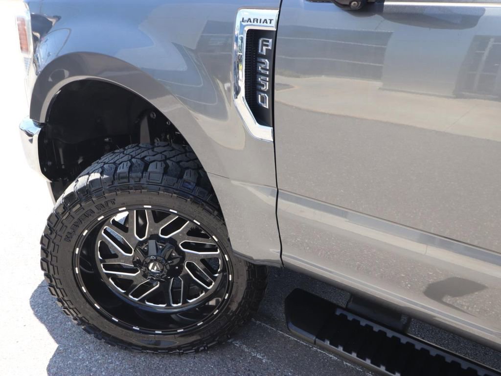 Certified 2022 Ford F250 Lariat w/ Lariat Value Package AWD/4WD image 3