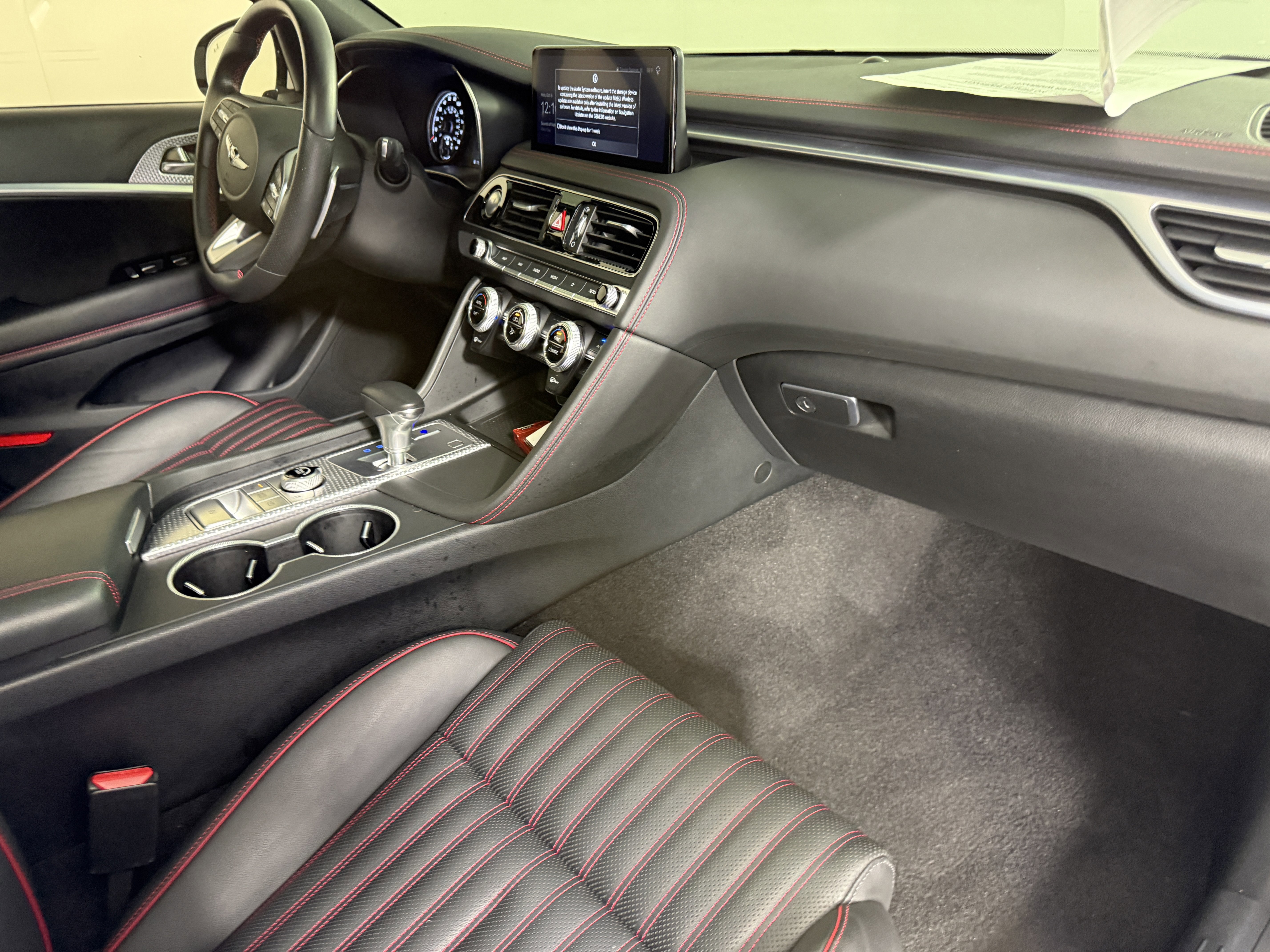 Used 2023 Genesis G70 2.0T w/ Sport Prestige Package image 9