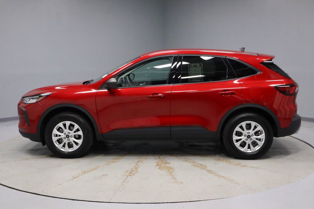 Certified 2025 Ford Escape Active w/ Active Premium Tech Pack AWD/4WD image 8