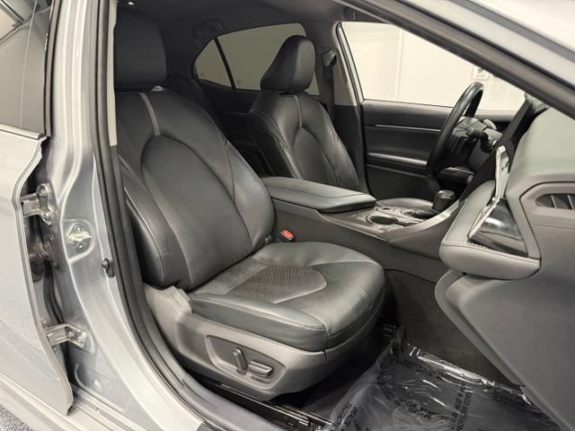 Used 2021 Toyota Camry XSE FWD image 36