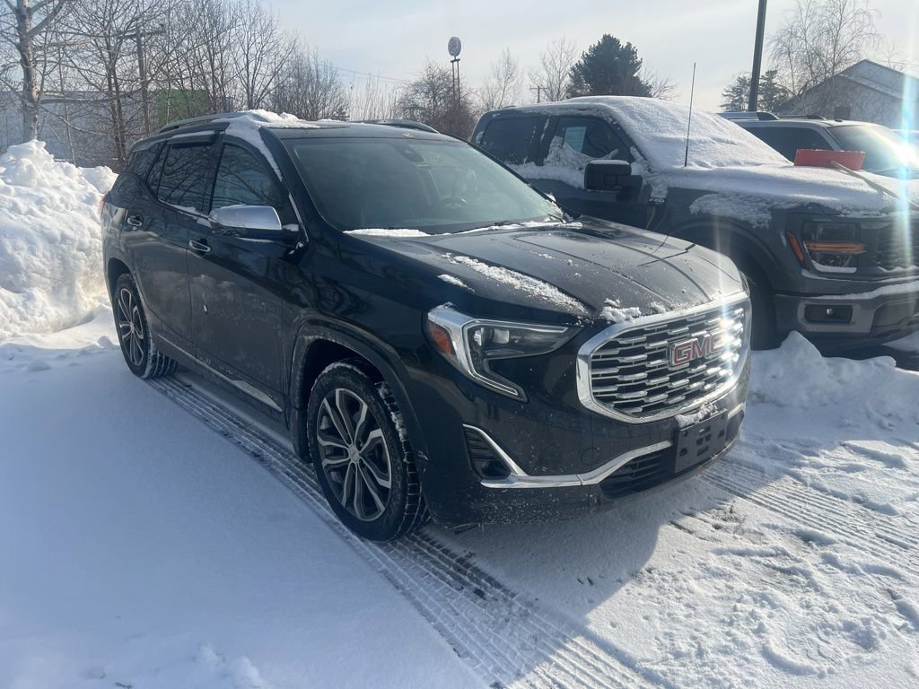 Used 2018 GMC Terrain Denali w/ Advanced Safety Package image 2