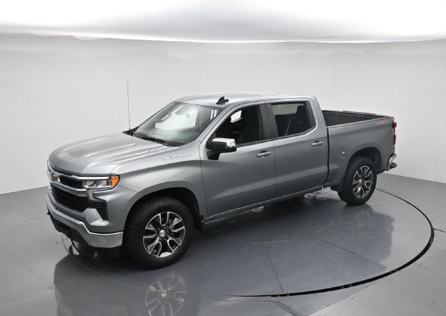 Used 2024 Chevrolet Silverado 1500 LT AWD/4WD image 46
