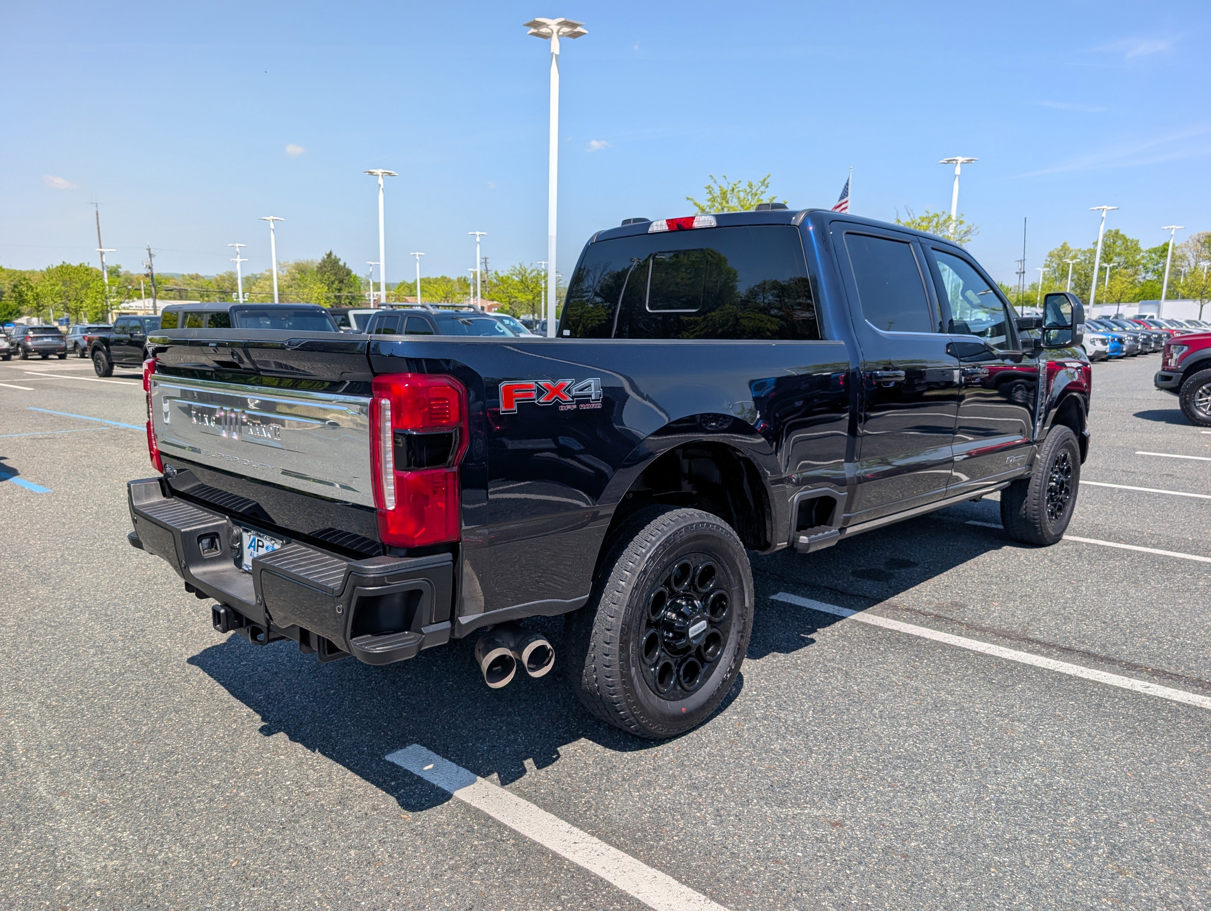 Certified 2025 Ford F250 King Ranch AWD/4WD image 3