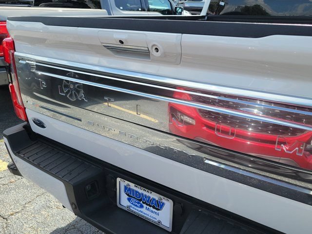 Certified 2024 Ford F250 Platinum AWD/4WD image 7