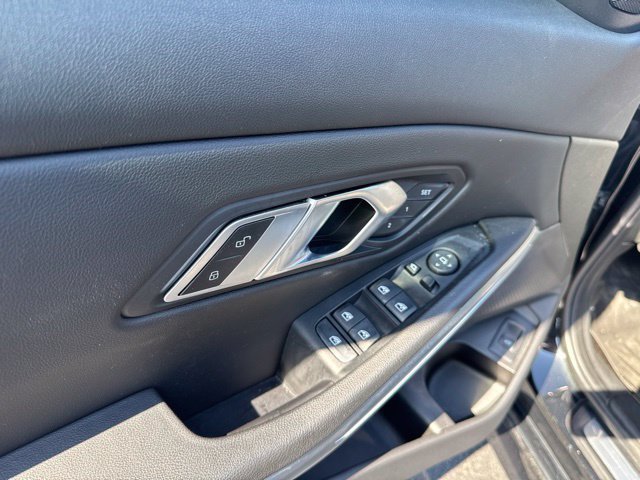 Used 2023 BMW 330i xDrive Sedan w/ Driving Assistance Package AWD/4WD image 11