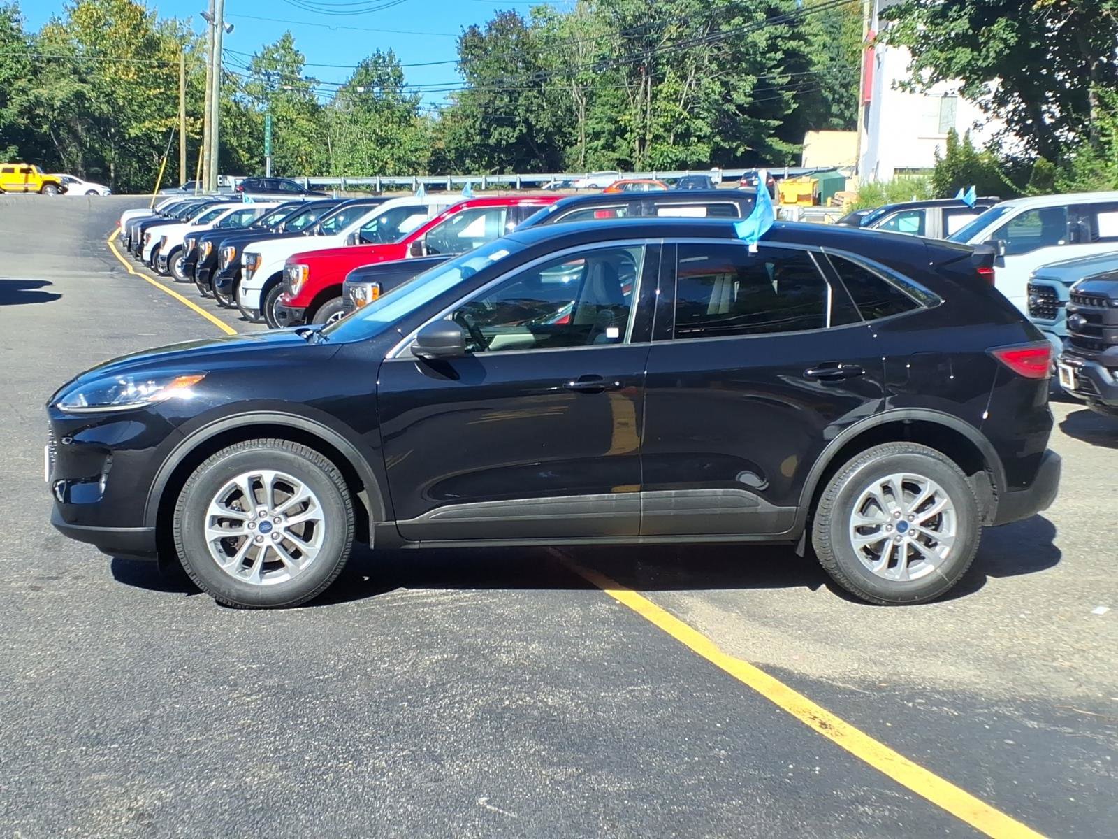 Certified 2022 Ford Escape SE w/ Convenience Package AWD/4WD image 5