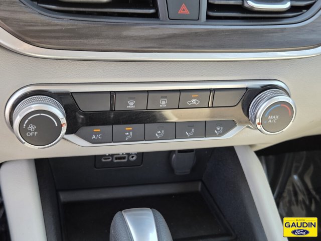 Used 2025 Nissan Altima 2.5 SV FWD image 23