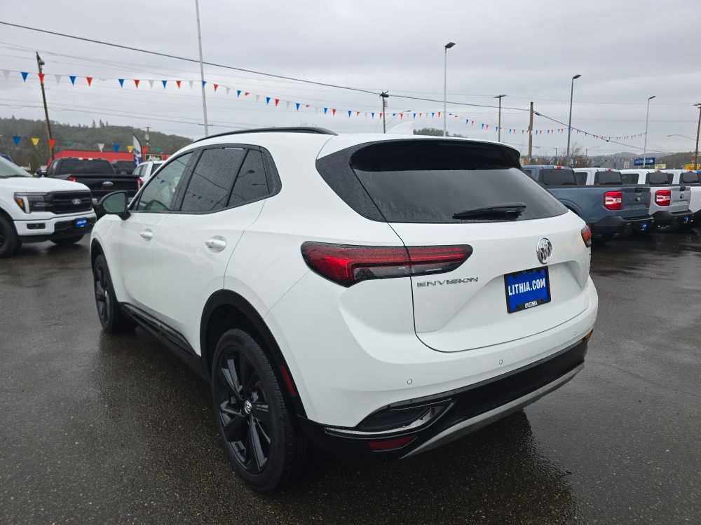 Used 2022 Buick Envision Preferred image 3