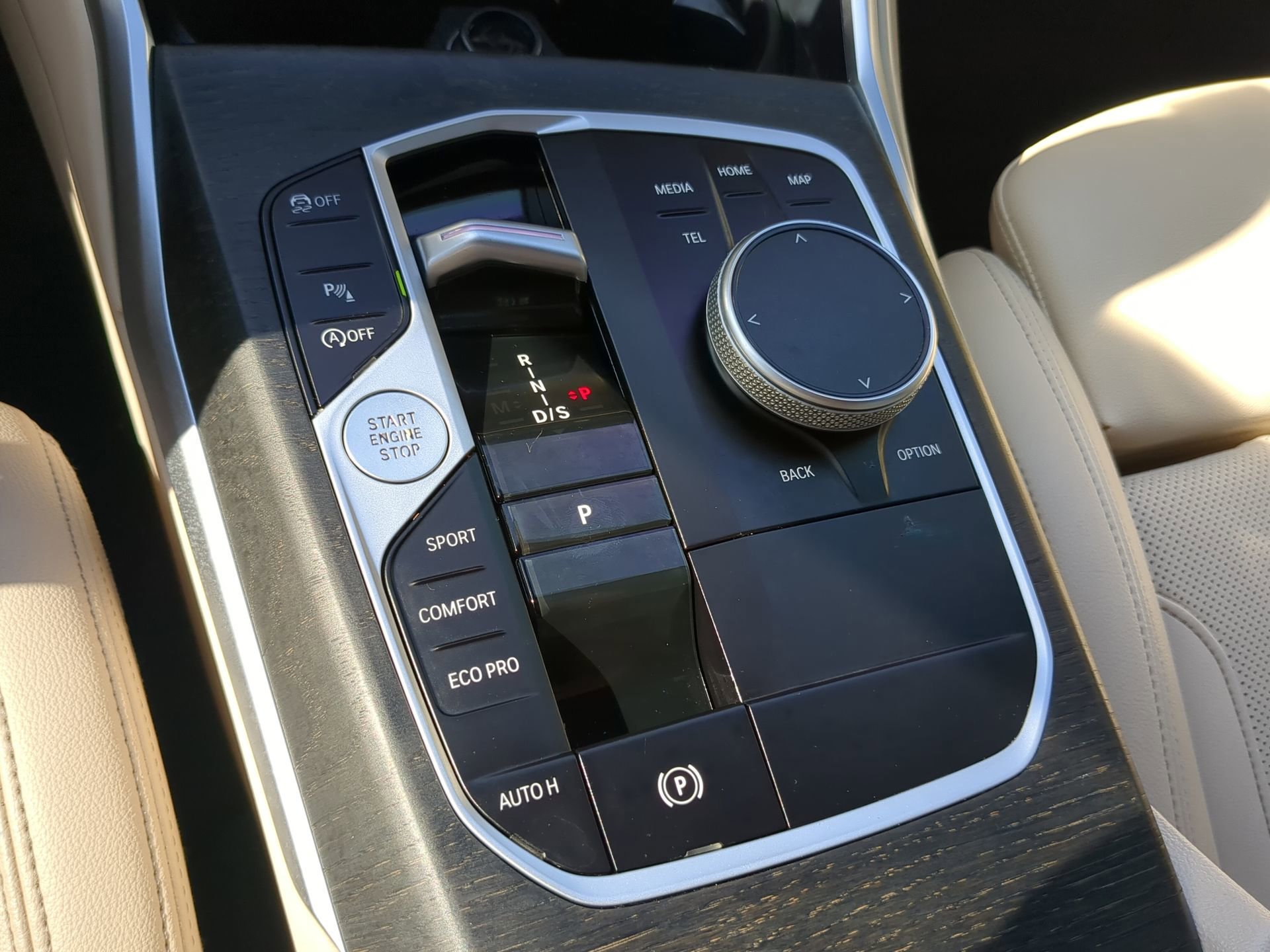 Used 2023 BMW 330i Sedan w/ Driving Assistance Package image 55