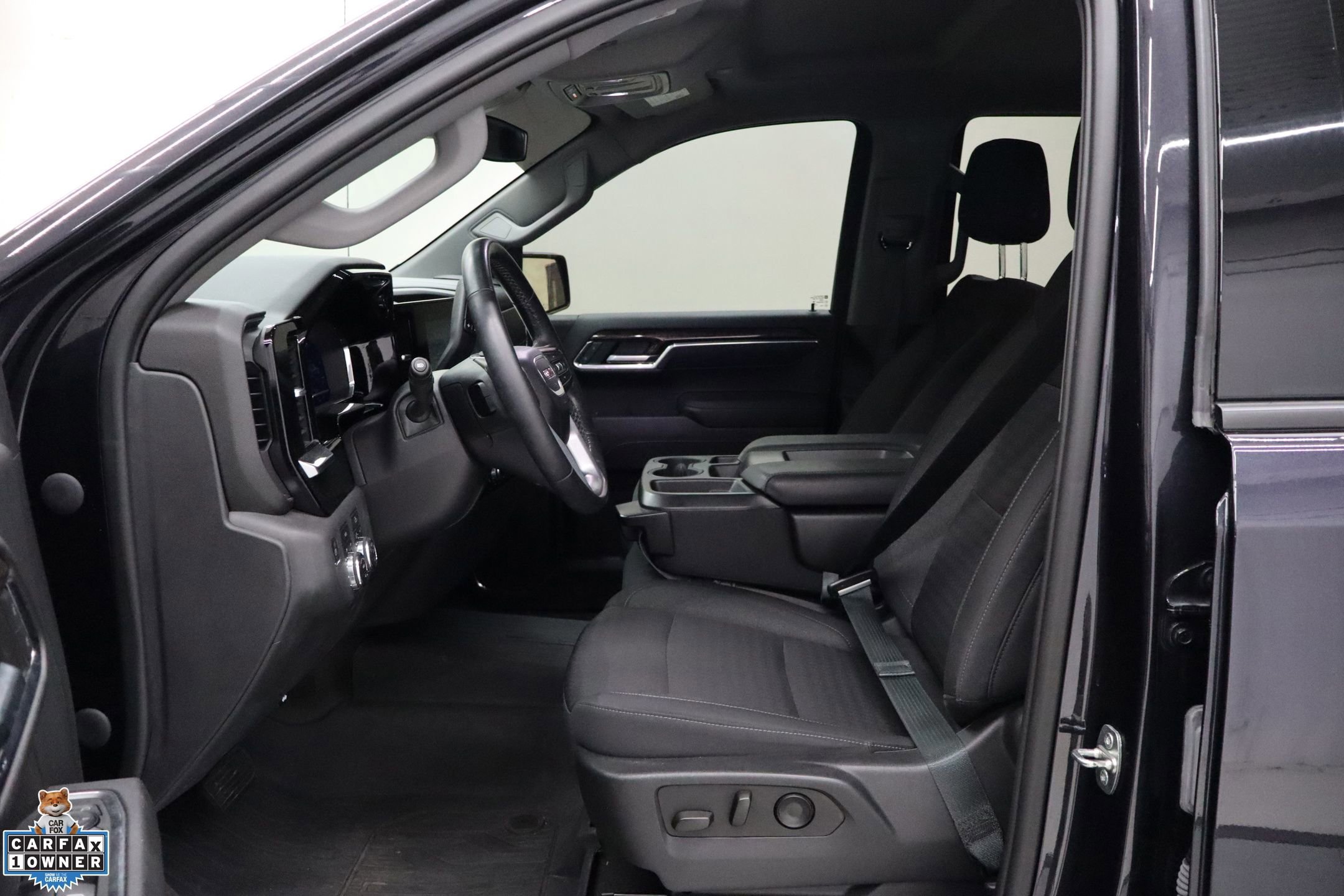 Used 2023 GMC Sierra 1500 Elevation image 29