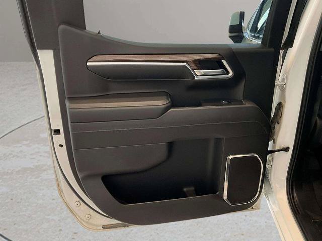Used 2025 Chevrolet Silverado 1500 LT AWD/4WD image 18