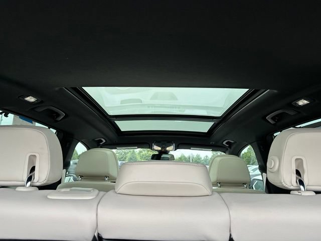 Used 2022 BMW X5 M50i AWD/4WD image 32
