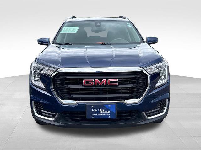 Used 2022 GMC Terrain SLE w/ Driver Convenience Package AWD/4WD image 3