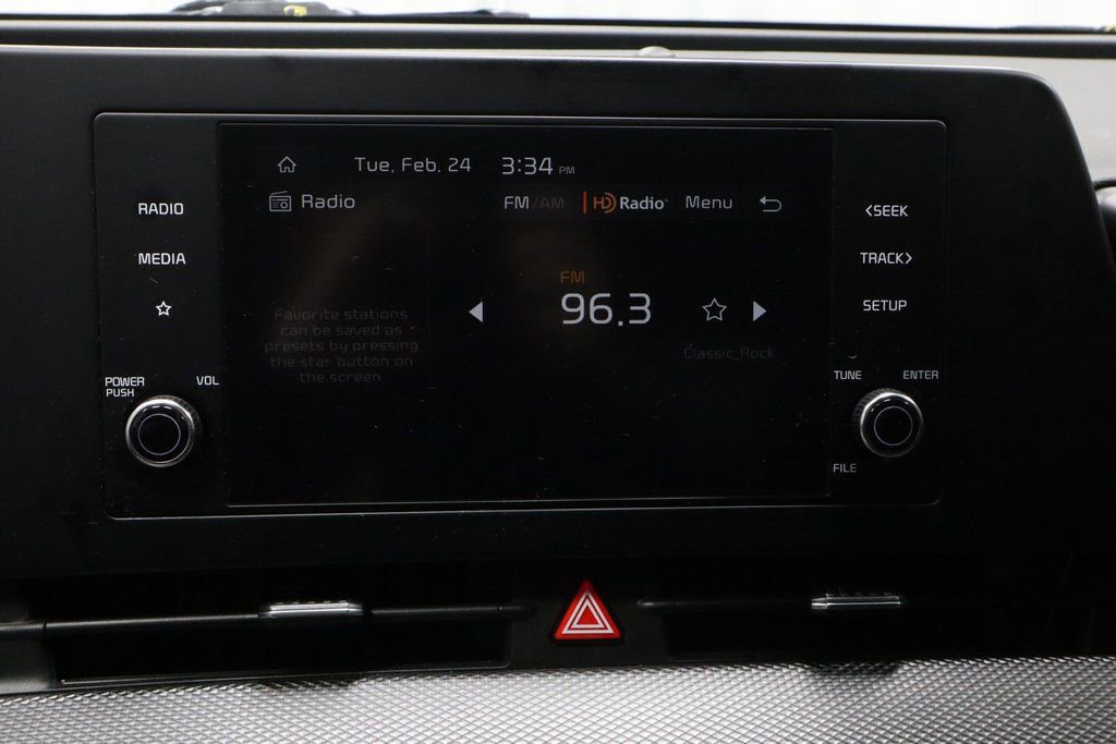 Used 2023 Kia Sportage LX image 9