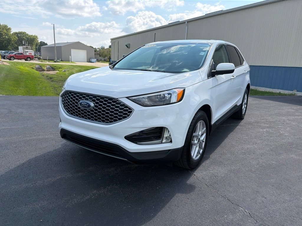 Certified 2023 Ford Edge SEL w/ Convenience Package AWD/4WD image 8
