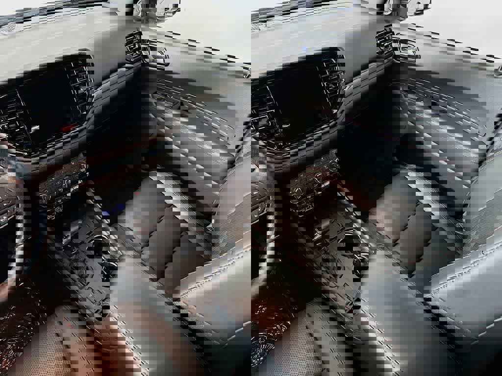 Used 2025 Dodge Durango R/T image 14