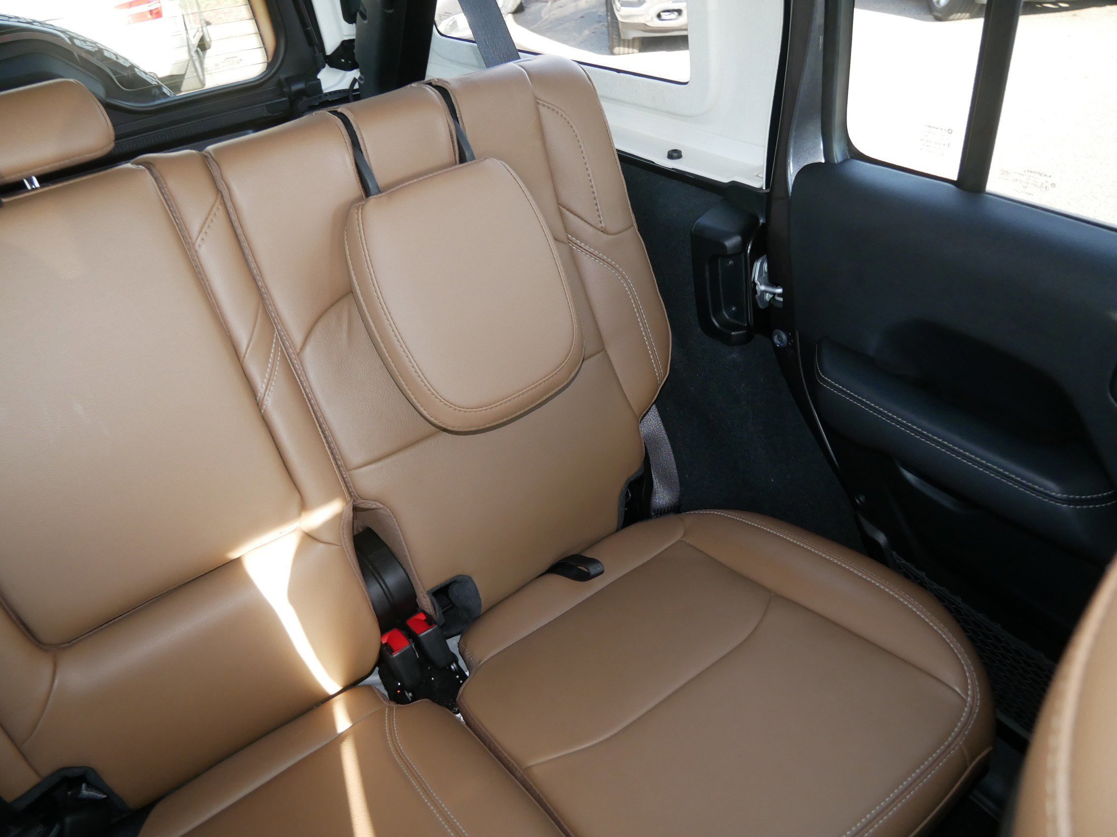 Used 2023 Jeep Wrangler Unlimited Rubicon 4xe w/ Safety Group image 14