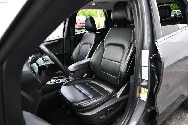 Certified 2024 Ford Escape Platinum AWD/4WD image 20