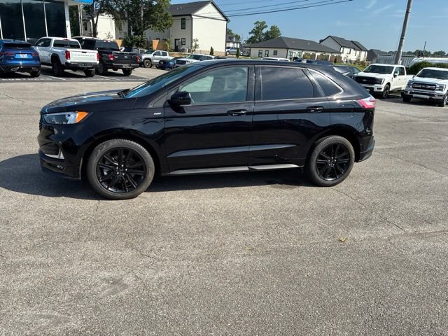 Certified 2024 Ford Edge ST-Line AWD/4WD image 17