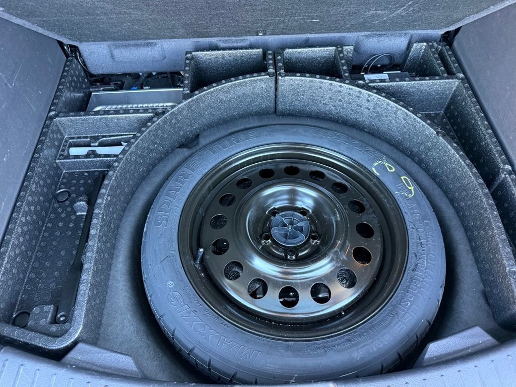 Certified 2018 Ford Escape Titanium AWD/4WD image 33