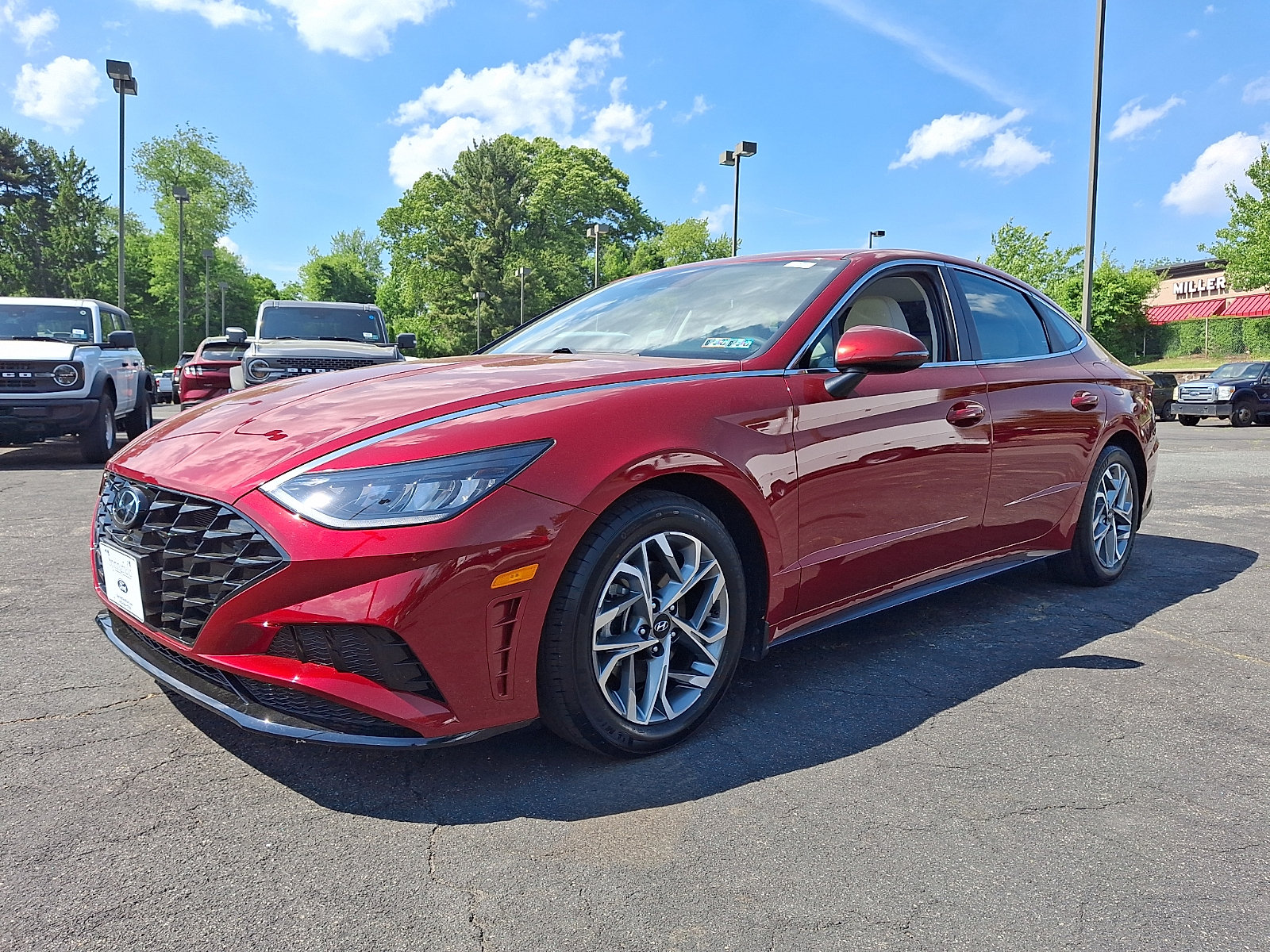 Used 2023 Hyundai Sonata SEL FWD image 3